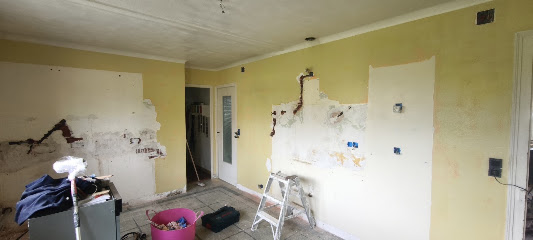 La Rivière En Chantier Sarl Plâtrier - Plaquiste à Laubressel